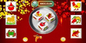 Sau khi tất cả các cược đã được đặt, nhà cái mở chén, nơi ba xí ngầu đã ngửa sẵn